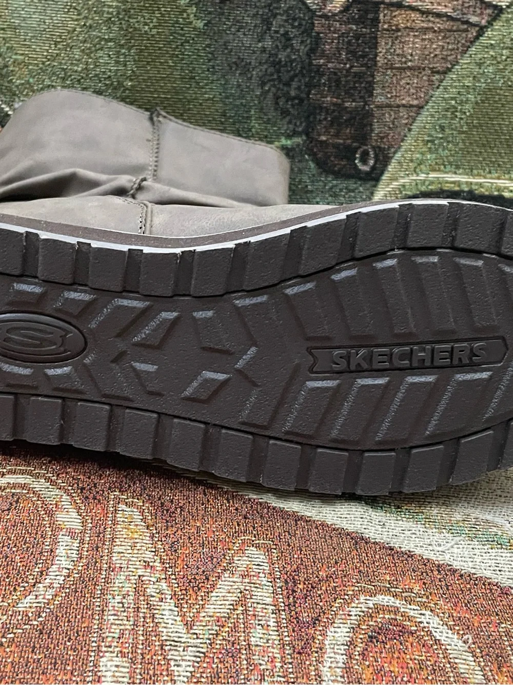 Skechers Women’s Keepsake Boots Faux-fur lined Memory Foam Size 6.5 NEW